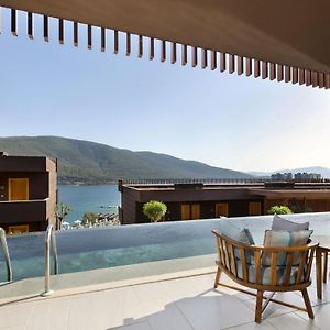 Superior Zimmer mit Schwimmbadblick